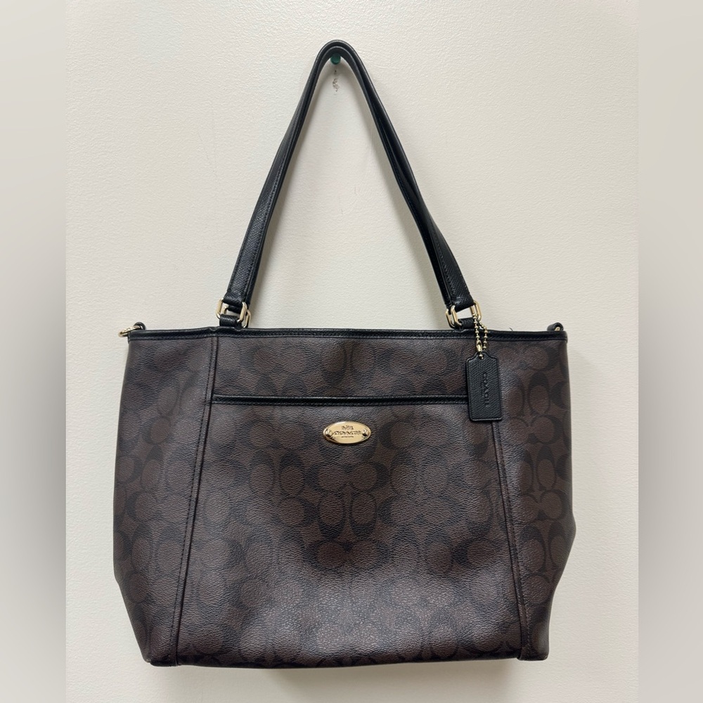 Coach Shoulder Bag